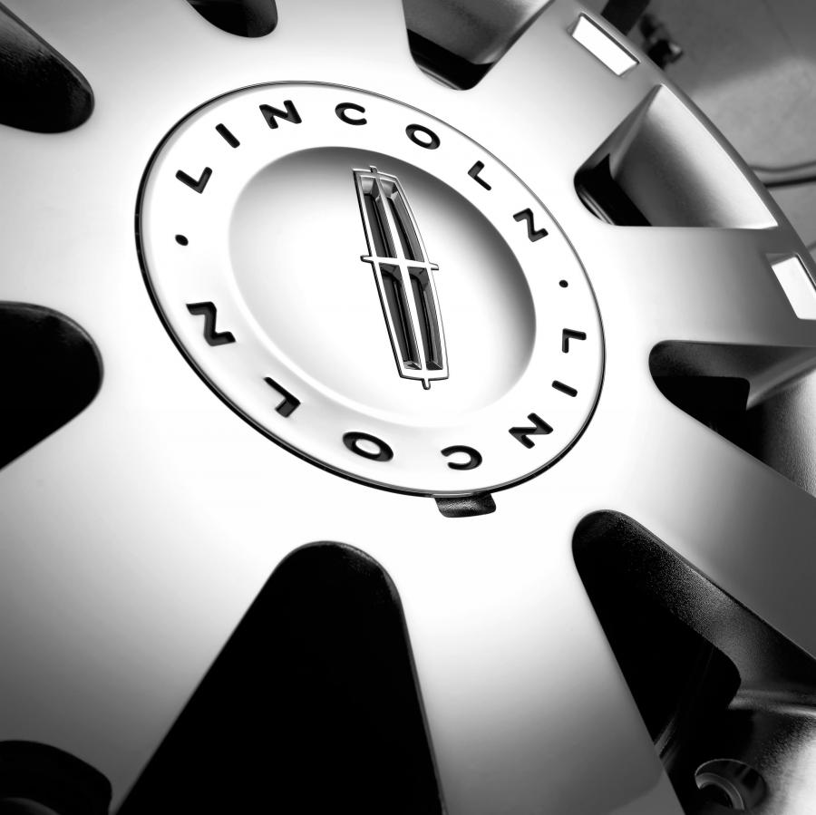  Lincoln Mark LT Concept 2006 года  (фото 46 из 74)